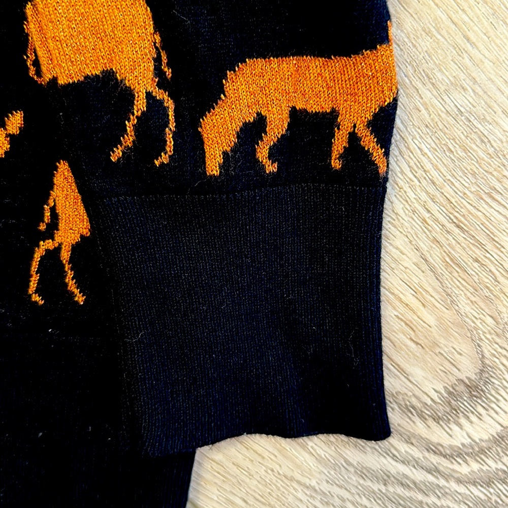 Divided Fall festive sweater - Picture 5 of 6